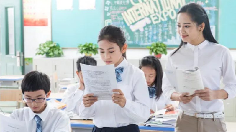 小标题：了解证书含金量，别被“保过”误导