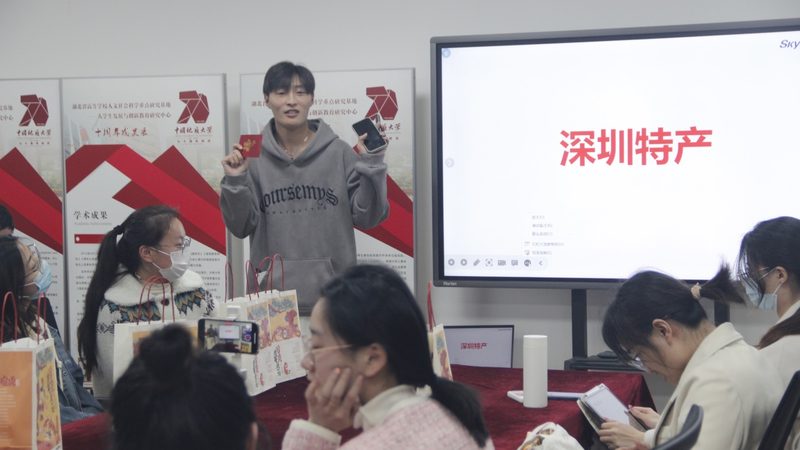 经过调查分析，以下省份的专升本费用相对较低：